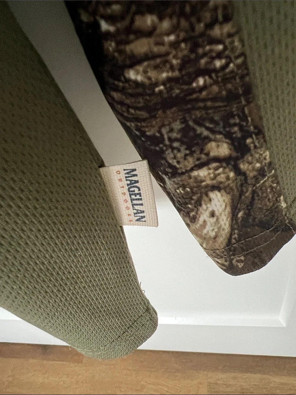 NWOT Magellan Men’s Medium Camo Quarter-Zip Pullover Hunting Shirt